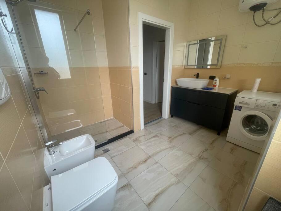 Avi - Daily Rent Apartment تيرانا المظهر الخارجي الصورة