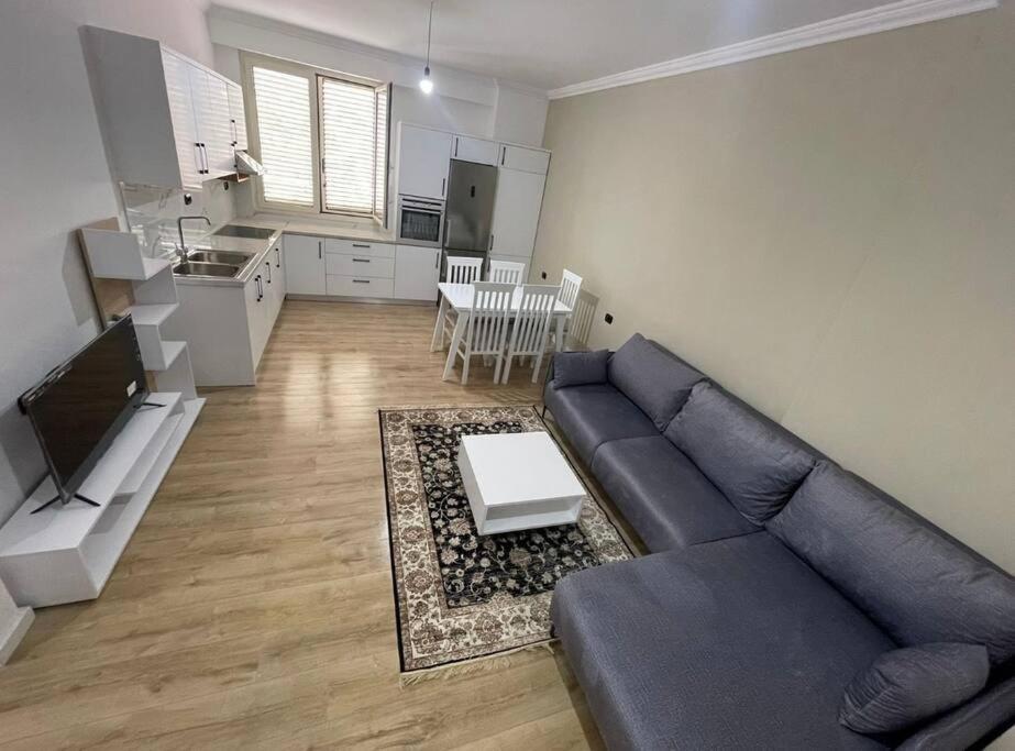 Avi - Daily Rent Apartment تيرانا المظهر الخارجي الصورة